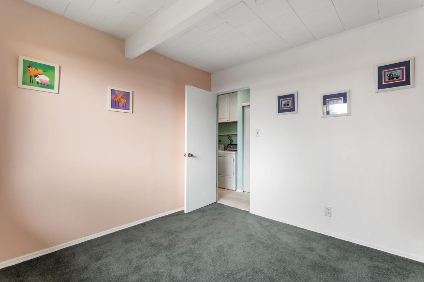Detail Gallery Image 32 of 41 For 1708 Yorktown Rd, San Mateo,  CA 94402 - 4 Beds | 2 Baths