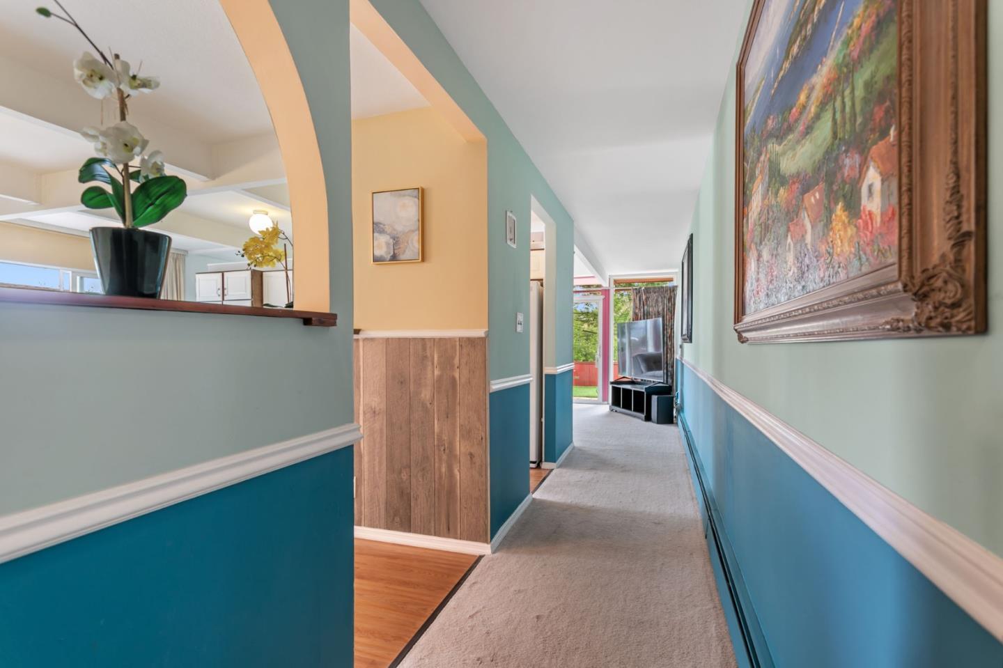 Detail Gallery Image 7 of 41 For 1708 Yorktown Rd, San Mateo,  CA 94402 - 4 Beds | 2 Baths