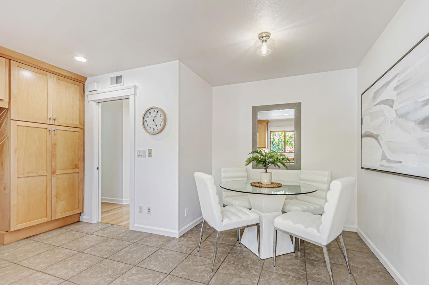 Detail Gallery Image 13 of 50 For 2500 Lost Oaks Dr, San Jose,  CA 95124 - 3 Beds | 2 Baths