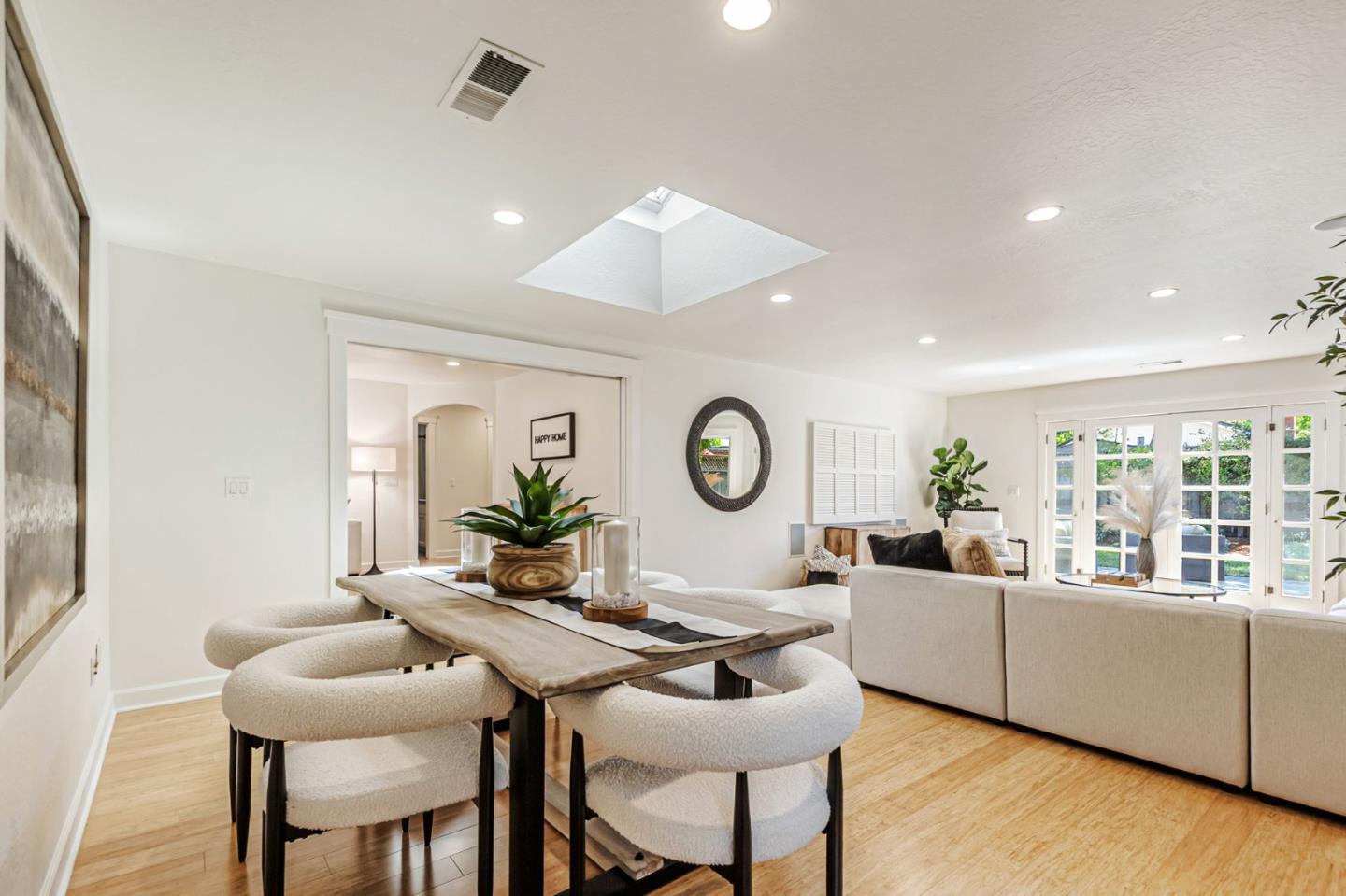 Detail Gallery Image 20 of 50 For 2500 Lost Oaks Dr, San Jose,  CA 95124 - 3 Beds | 2 Baths