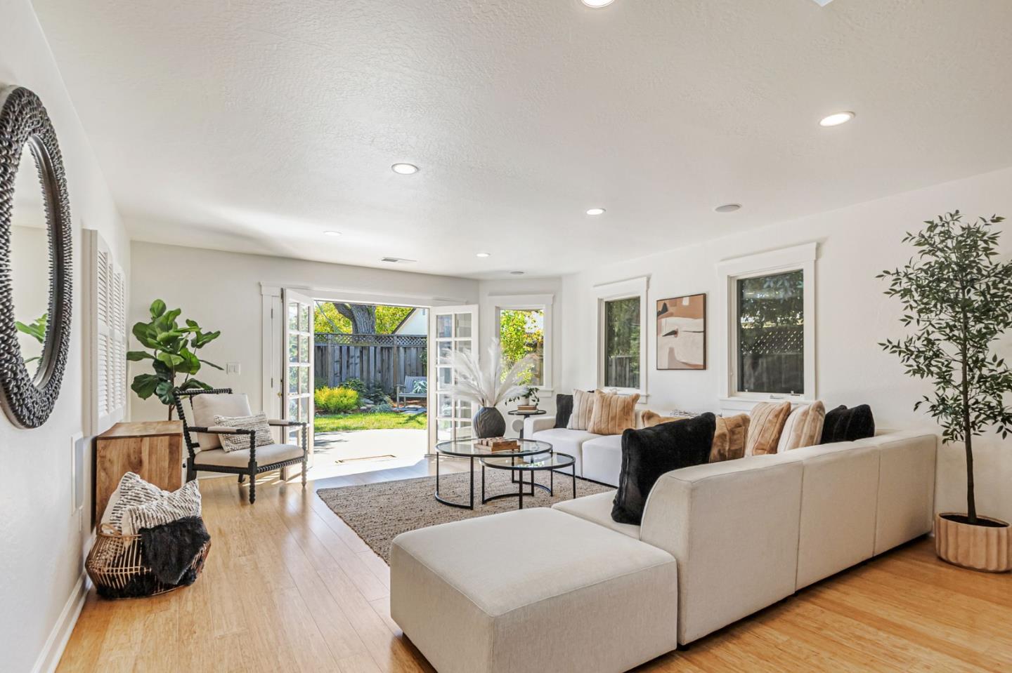 Detail Gallery Image 22 of 50 For 2500 Lost Oaks Dr, San Jose,  CA 95124 - 3 Beds | 2 Baths