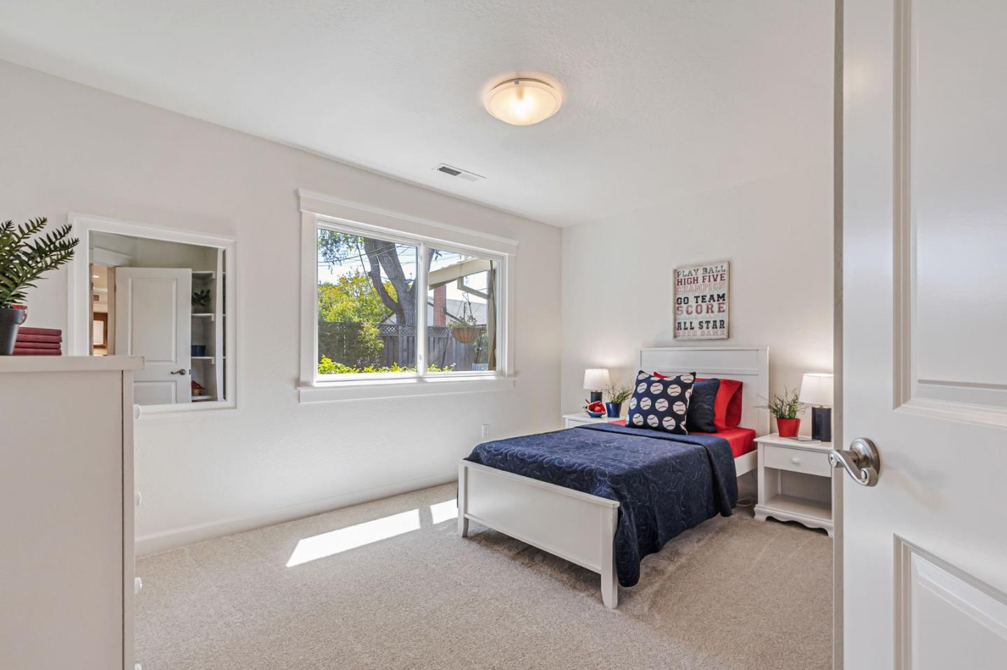 Detail Gallery Image 31 of 50 For 2500 Lost Oaks Dr, San Jose,  CA 95124 - 3 Beds | 2 Baths