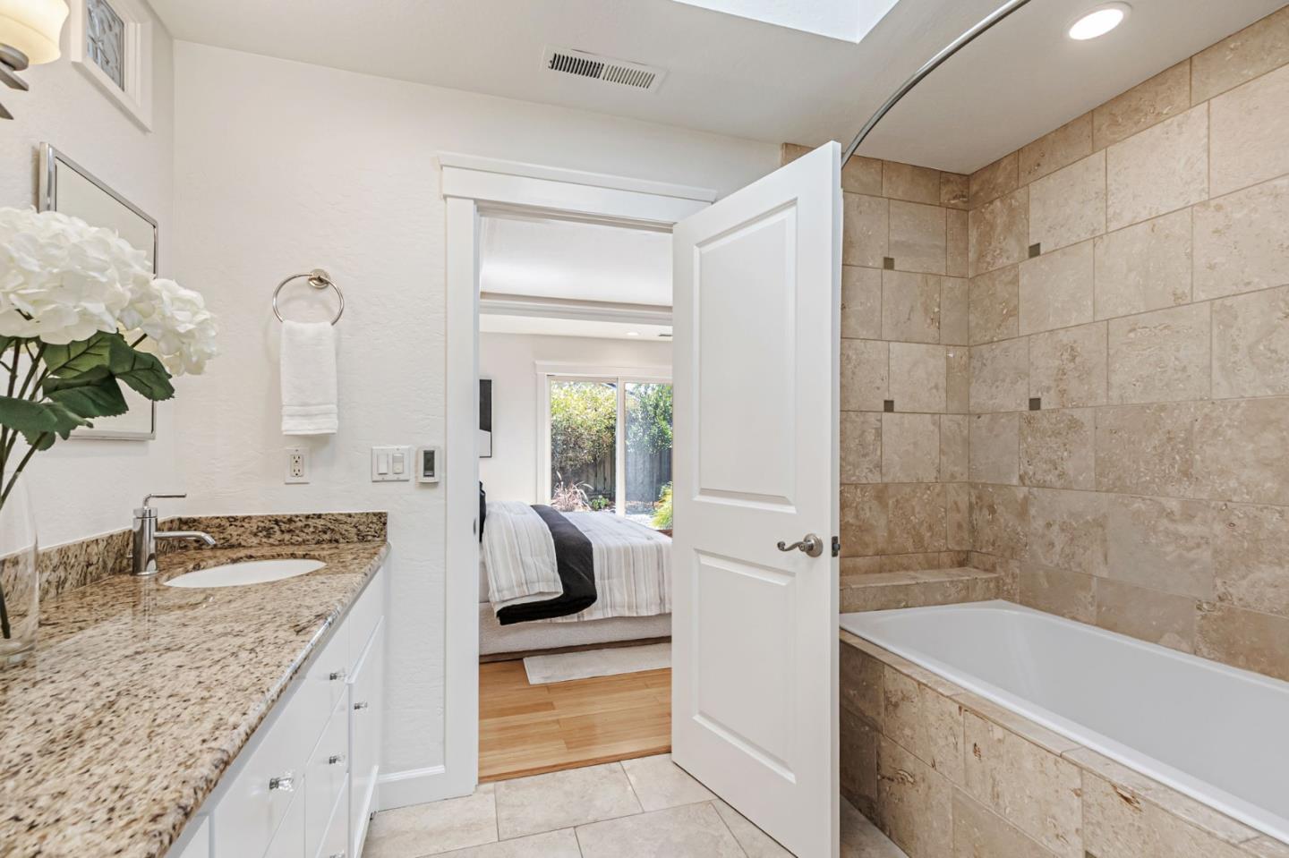 Detail Gallery Image 38 of 50 For 2500 Lost Oaks Dr, San Jose,  CA 95124 - 3 Beds | 2 Baths