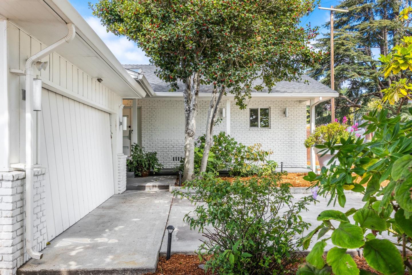 Detail Gallery Image 30 of 44 For 518 King St, Santa Cruz,  CA 95060 - 3 Beds | 2 Baths