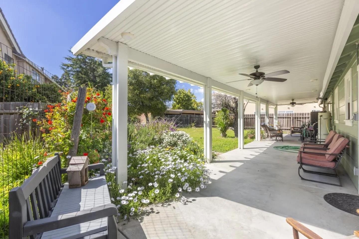 Detail Gallery Image 1 of 4 For 20575 Forest Ave #C,  Castro Valley,  CA 94546 - 0 Beds | 1 Baths