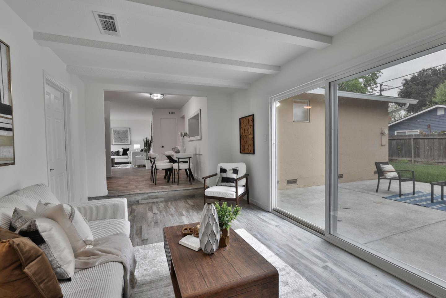 Detail Gallery Image 10 of 21 For 215 Whirlaway Dr, San Jose,  CA 95111 - 3 Beds | 2 Baths