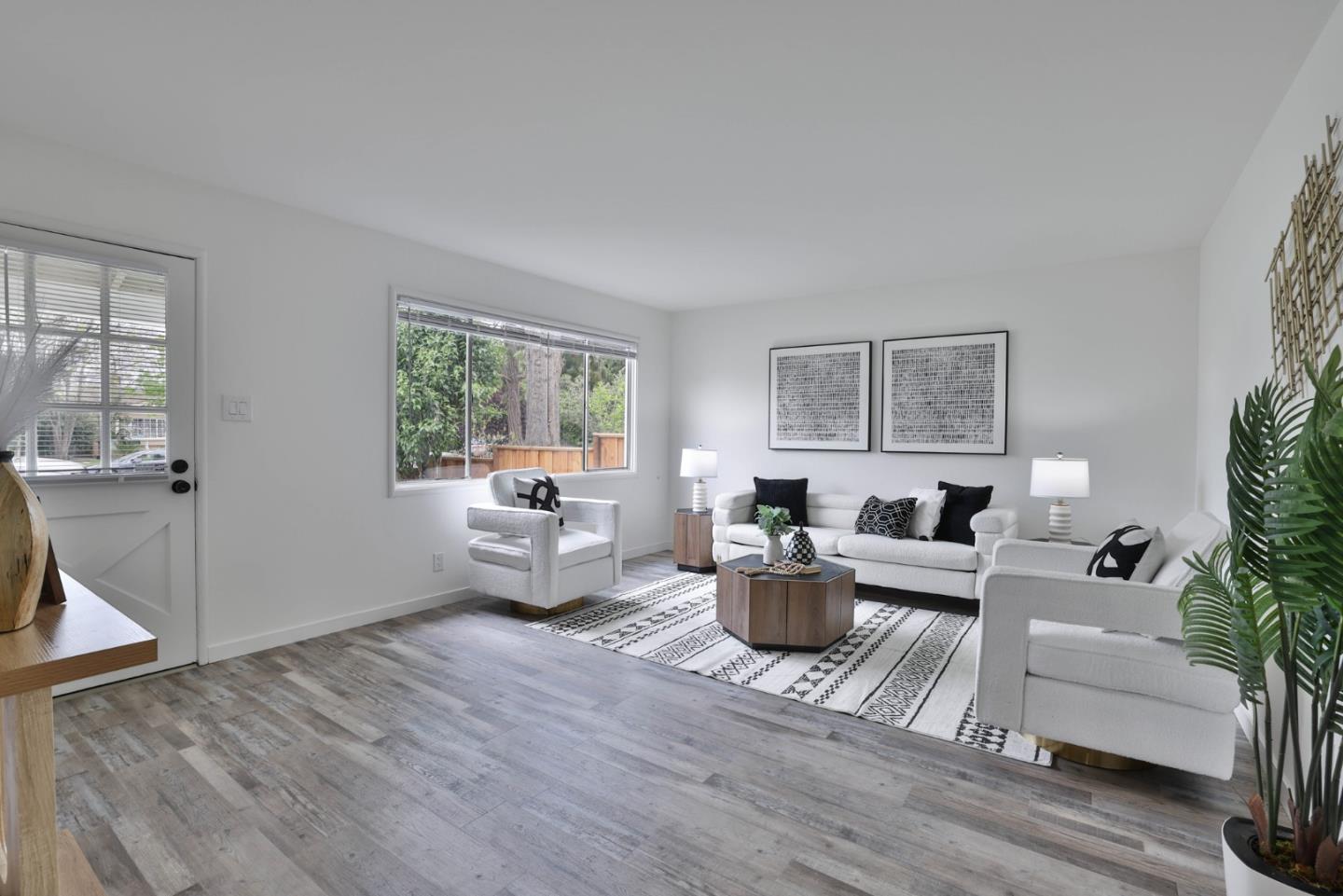 Detail Gallery Image 4 of 21 For 215 Whirlaway Dr, San Jose,  CA 95111 - 3 Beds | 2 Baths