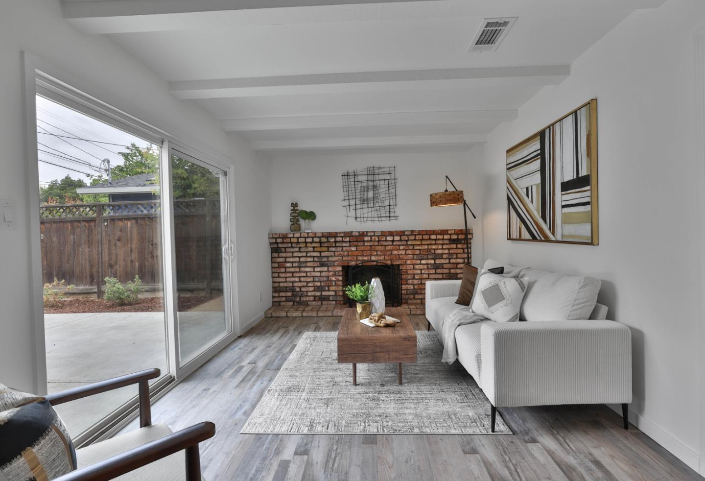 Detail Gallery Image 9 of 21 For 215 Whirlaway Dr, San Jose,  CA 95111 - 3 Beds | 2 Baths