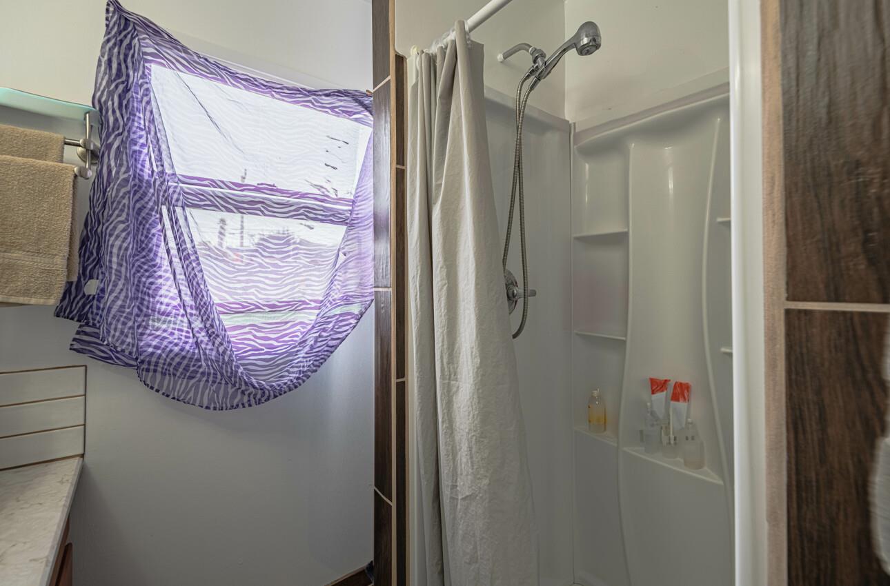 Detail Gallery Image 14 of 18 For 1484 Sonoma Ave, Seaside,  CA 93955 - 6 Beds | 2 Baths