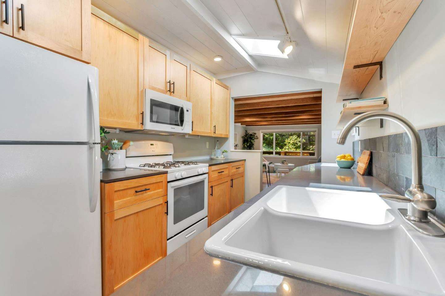 Detail Gallery Image 15 of 48 For 160 Woodland Dr, Ben Lomond,  CA 95005 - 1 Beds | 1 Baths