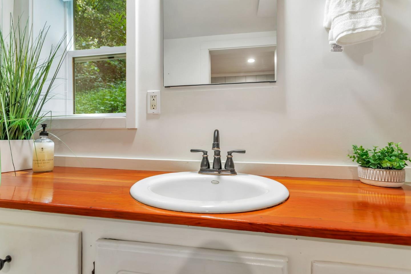 Detail Gallery Image 32 of 48 For 160 Woodland Dr, Ben Lomond,  CA 95005 - 1 Beds | 1 Baths
