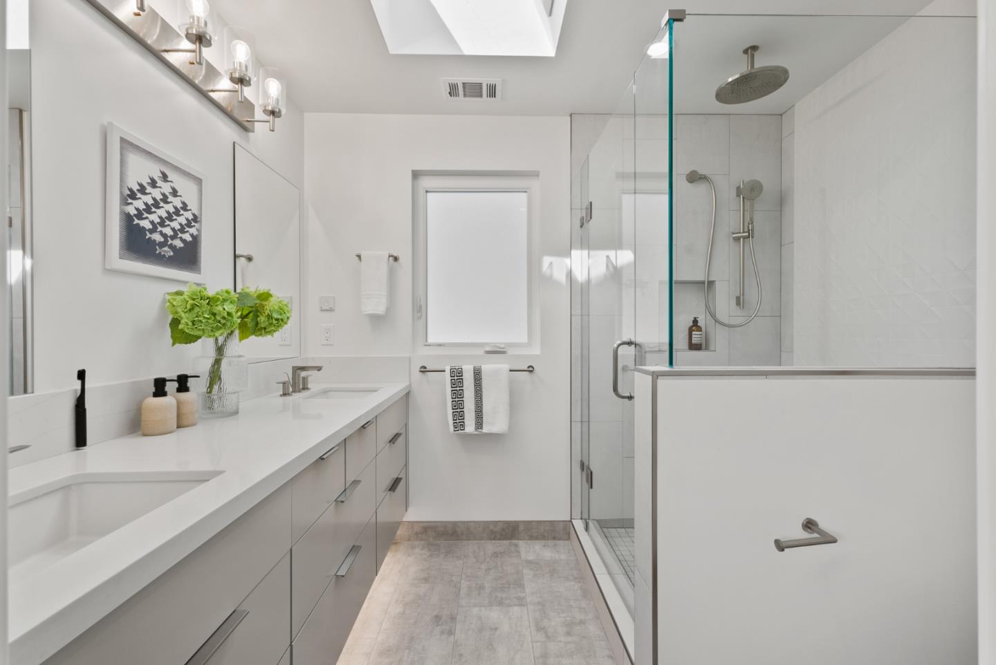 Detail Gallery Image 17 of 70 For 322 Elm St, San Carlos,  CA 94070 - 4 Beds | 3/1 Baths