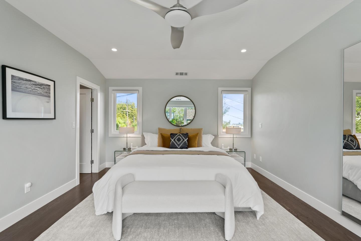 Detail Gallery Image 21 of 70 For 322 Elm St, San Carlos,  CA 94070 - 4 Beds | 3/1 Baths