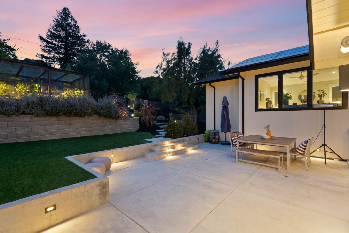 Detail Gallery Image 4 of 70 For 322 Elm St, San Carlos,  CA 94070 - 4 Beds | 3/1 Baths