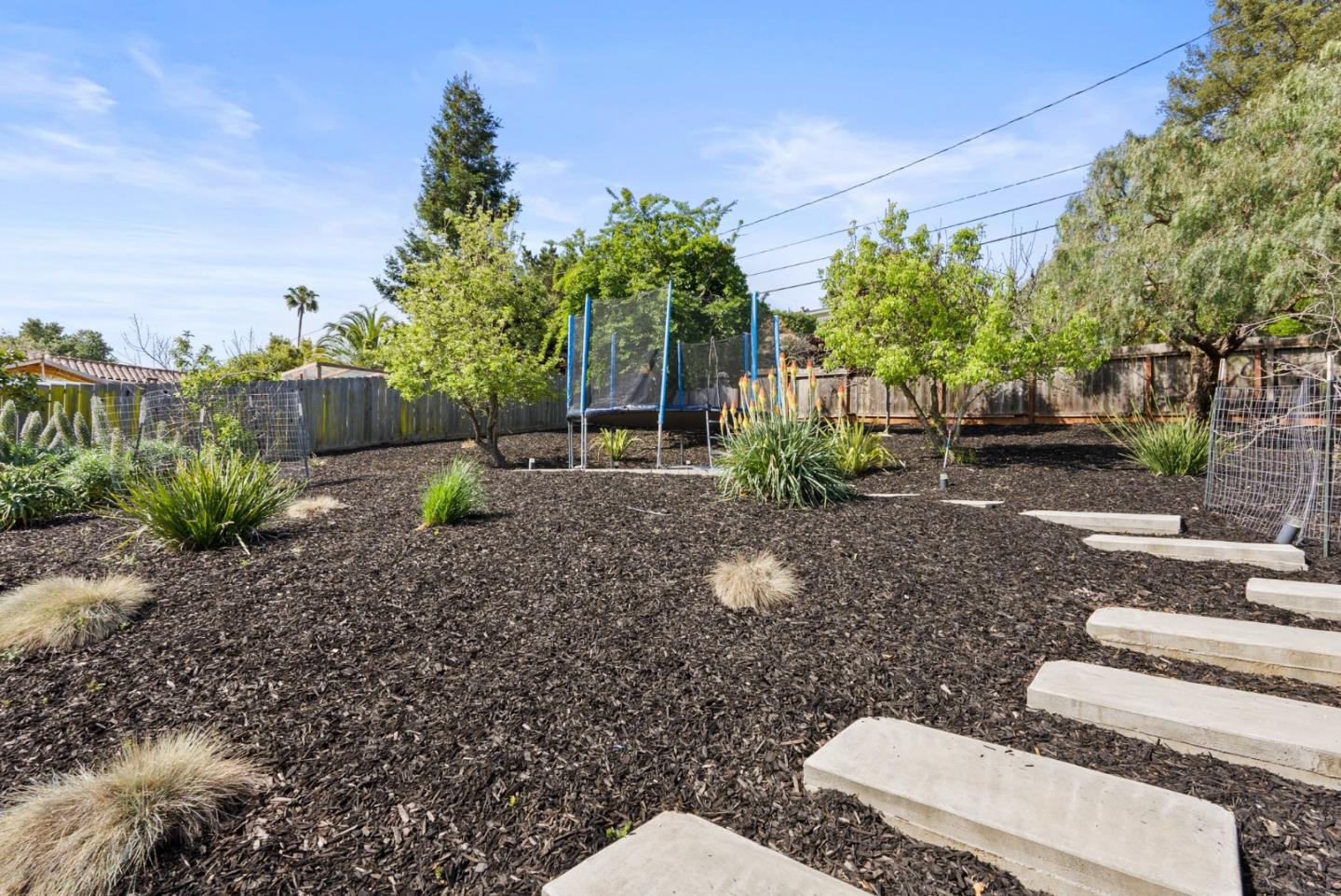 Detail Gallery Image 51 of 70 For 322 Elm St, San Carlos,  CA 94070 - 4 Beds | 3/1 Baths