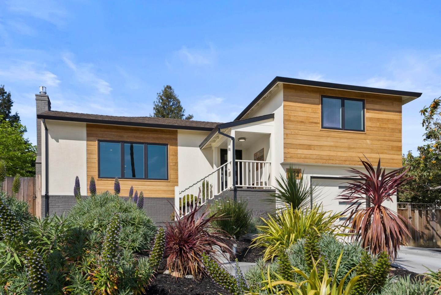 Detail Gallery Image 6 of 70 For 322 Elm St, San Carlos,  CA 94070 - 4 Beds | 3/1 Baths