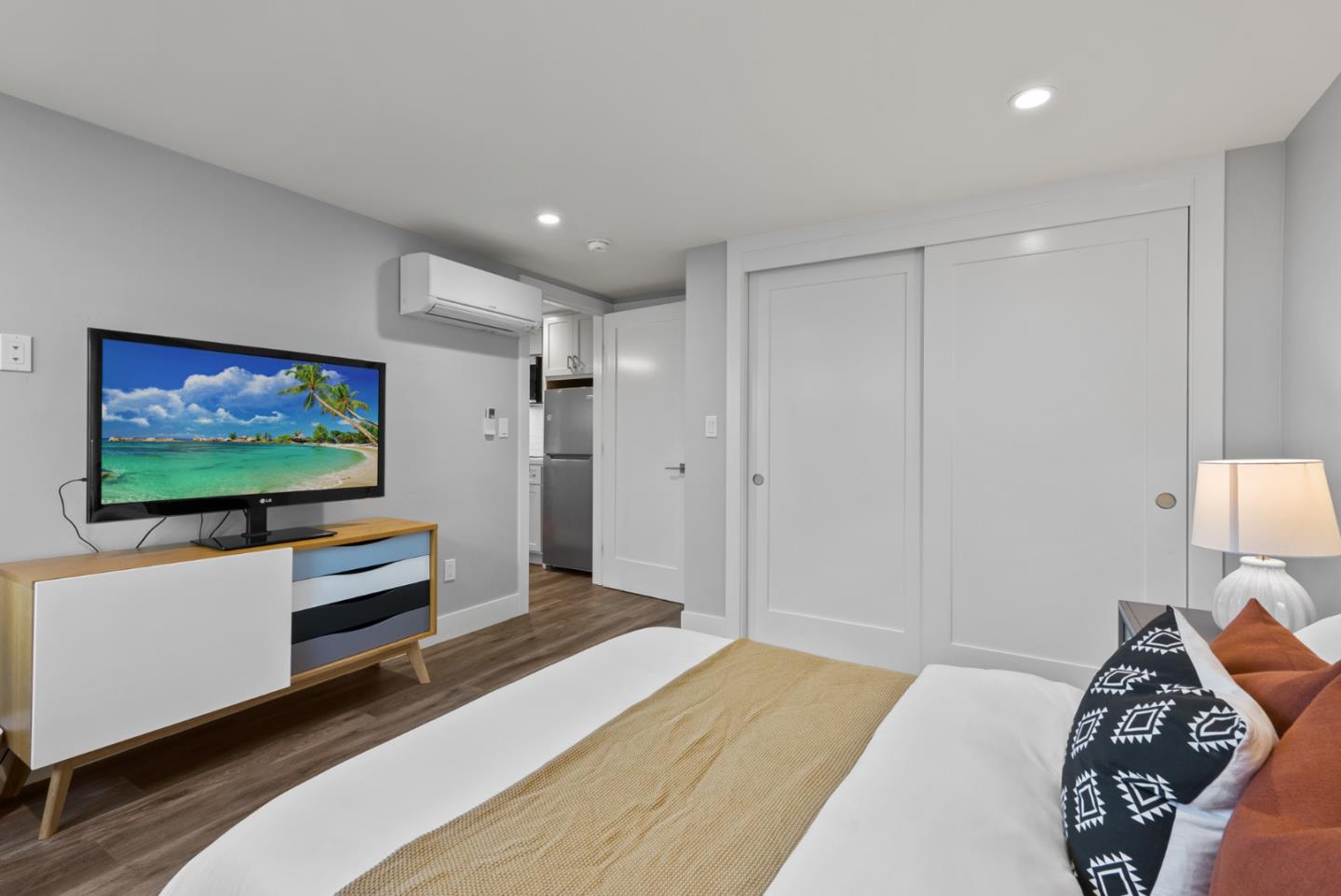 Detail Gallery Image 65 of 70 For 322 Elm St, San Carlos,  CA 94070 - 4 Beds | 3/1 Baths
