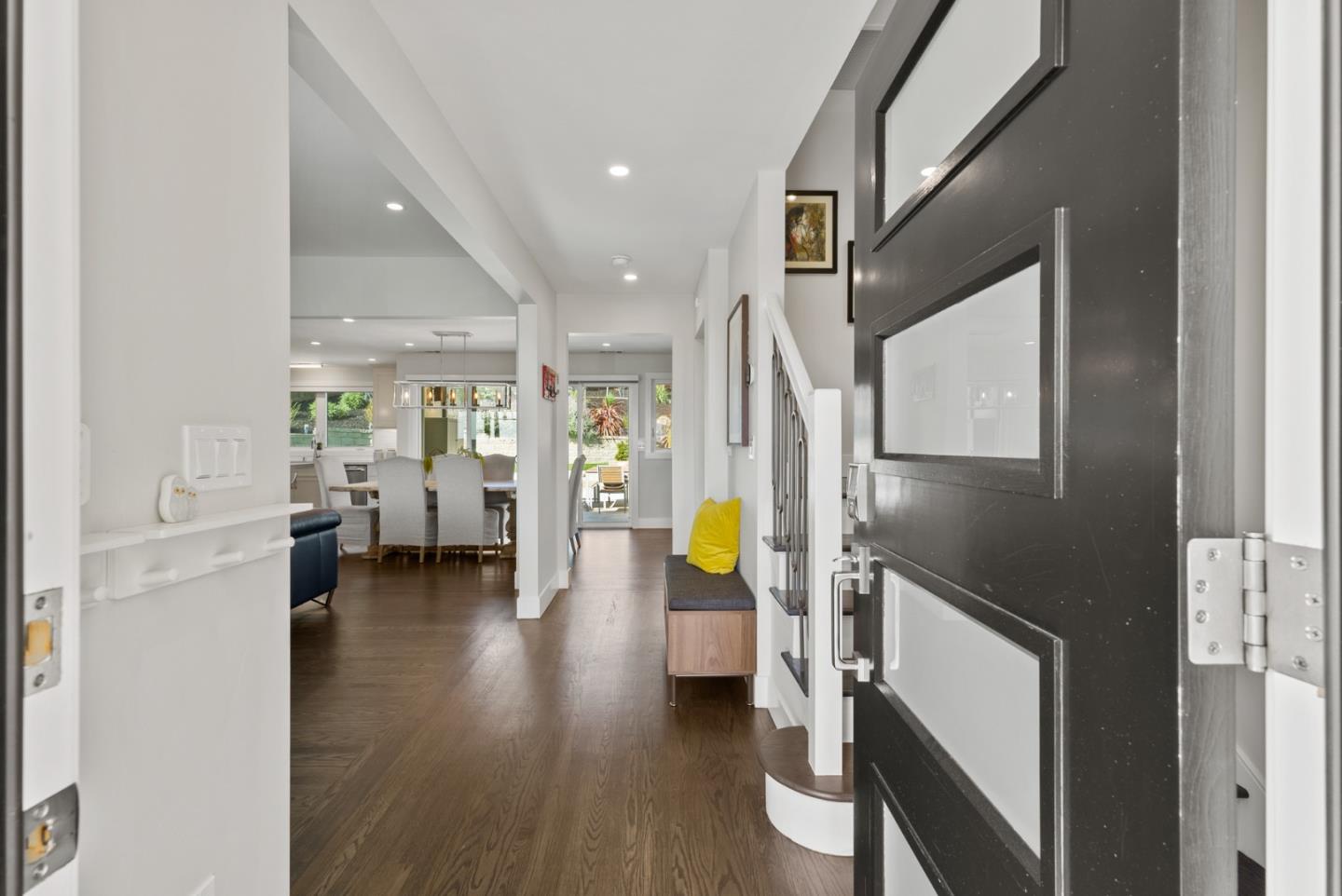 Detail Gallery Image 8 of 70 For 322 Elm St, San Carlos,  CA 94070 - 4 Beds | 3/1 Baths