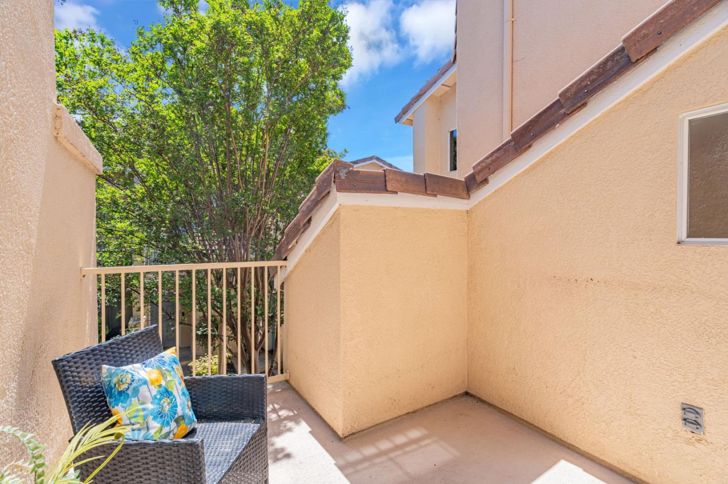 Detail Gallery Image 13 of 59 For 3344 Skyward Pl, San Jose,  CA 95136 - 1 Beds | 1/1 Baths