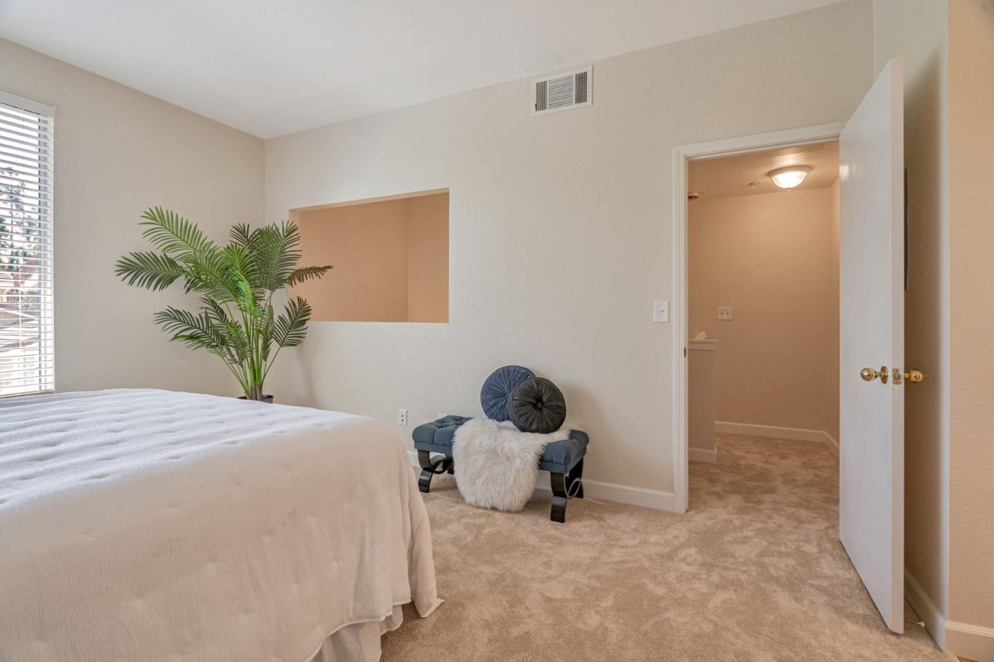 Detail Gallery Image 23 of 59 For 3344 Skyward Pl, San Jose,  CA 95136 - 1 Beds | 1/1 Baths