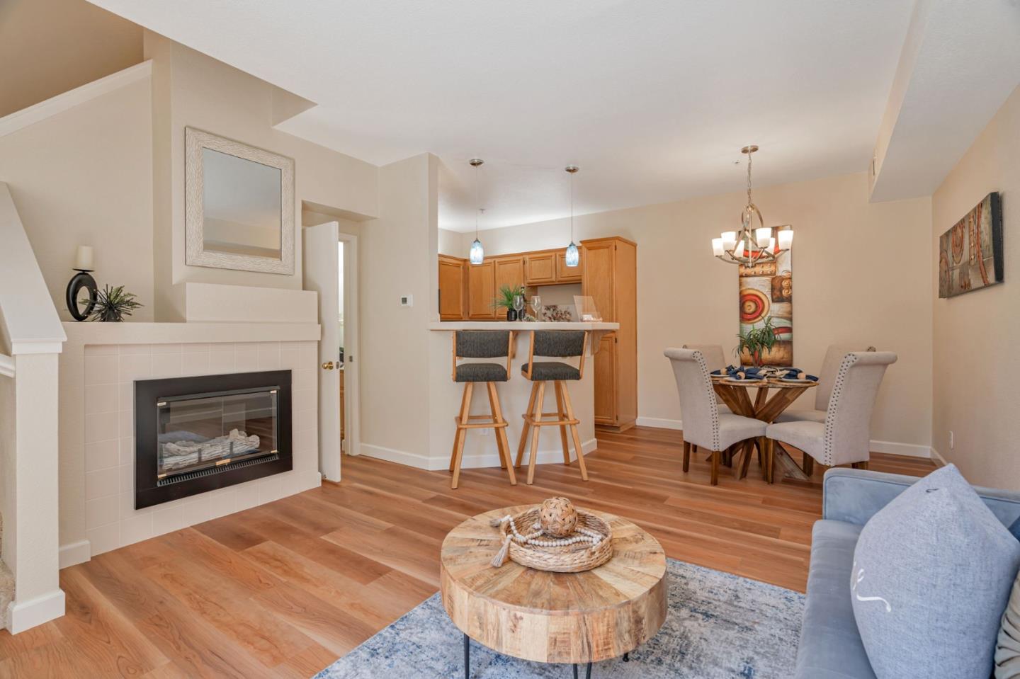 Detail Gallery Image 9 of 59 For 3344 Skyward Pl, San Jose,  CA 95136 - 1 Beds | 1/1 Baths