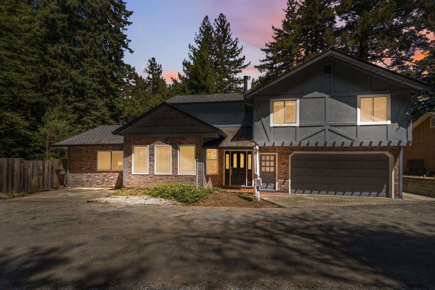 Detail Gallery Image 2 of 36 For 180 Sweet Pea Ln, Ben Lomond,  CA 95005 - 5 Beds | 2 Baths