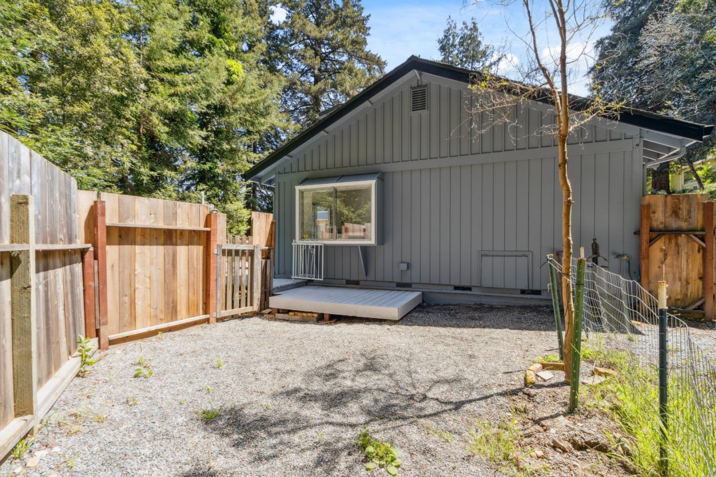 Detail Gallery Image 24 of 36 For 180 Sweet Pea Ln, Ben Lomond,  CA 95005 - 5 Beds | 2 Baths
