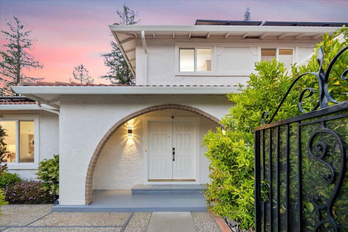 Detail Gallery Image 3 of 60 For 21547 Rosario Ave, Cupertino,  CA 95014 - 4 Beds | 3 Baths