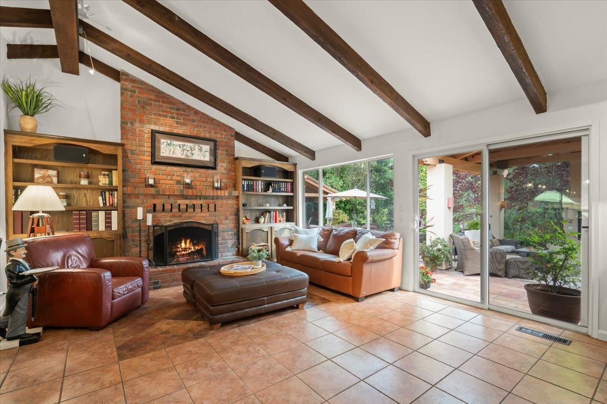 Detail Gallery Image 23 of 66 For 8103 Crestview Ct, Gilroy,  CA 95020 - 3 Beds | 3 Baths