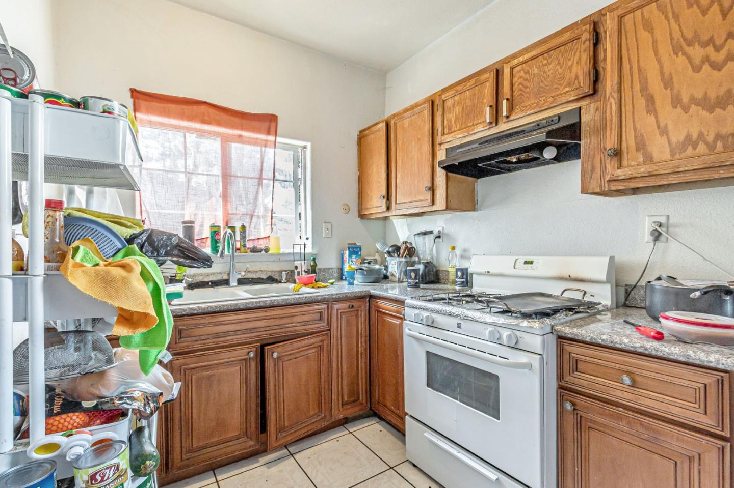 Detail Gallery Image 7 of 19 For 37 Union St, San Jose,  CA 95110 - 2 Beds | 1 Baths