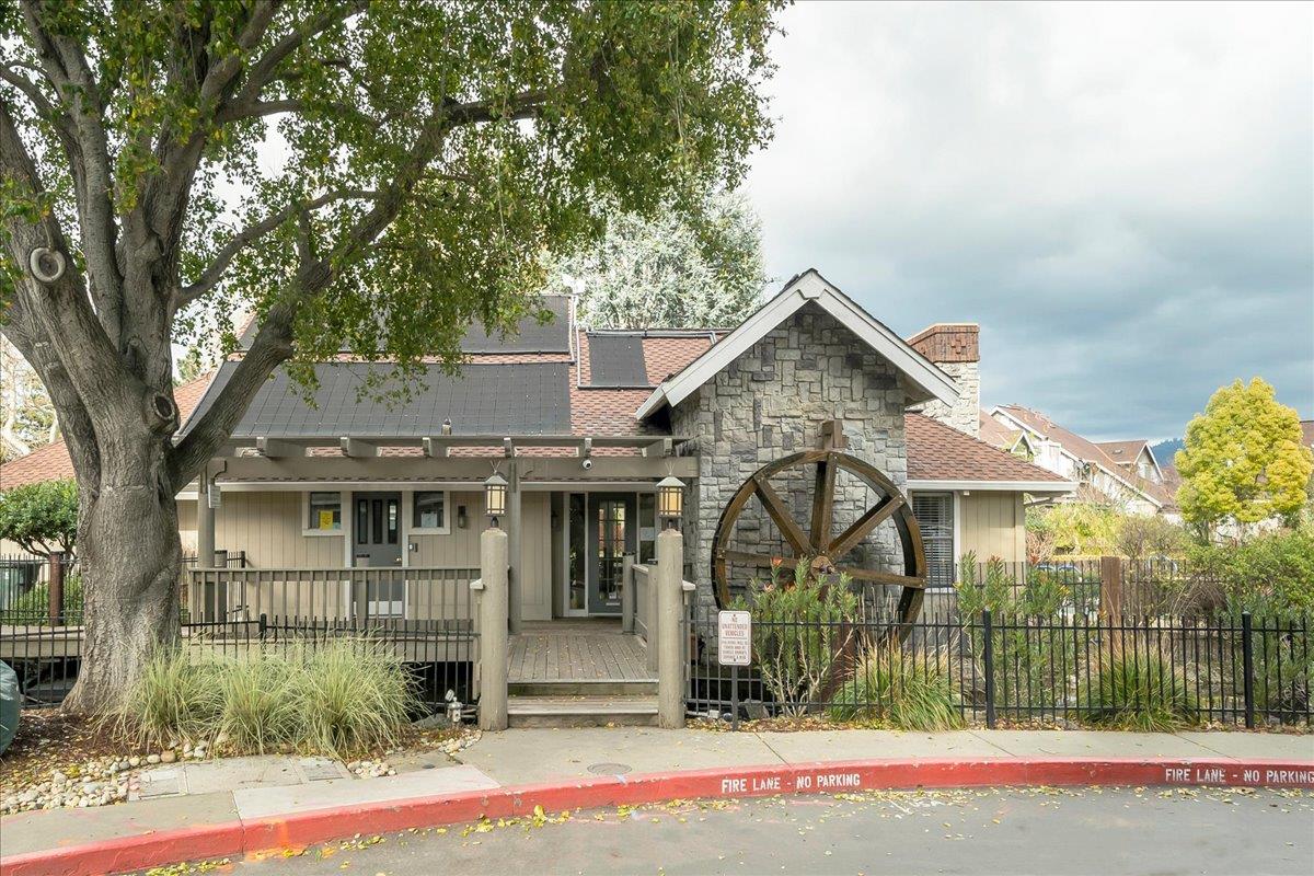 Detail Gallery Image 24 of 27 For 17068 Creekside Cir, Morgan Hill,  CA 95037 - 3 Beds | 2/1 Baths