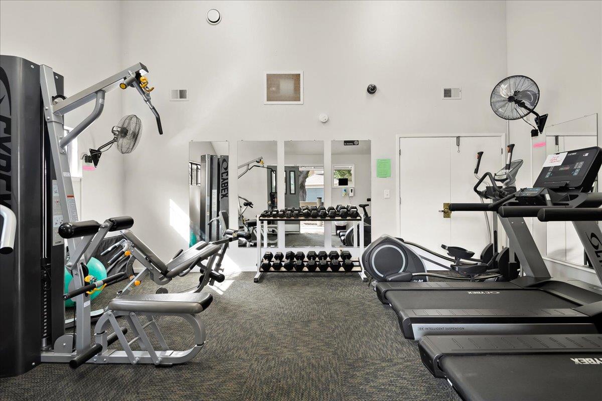 Detail Gallery Image 27 of 27 For 17068 Creekside Cir, Morgan Hill,  CA 95037 - 3 Beds | 2/1 Baths