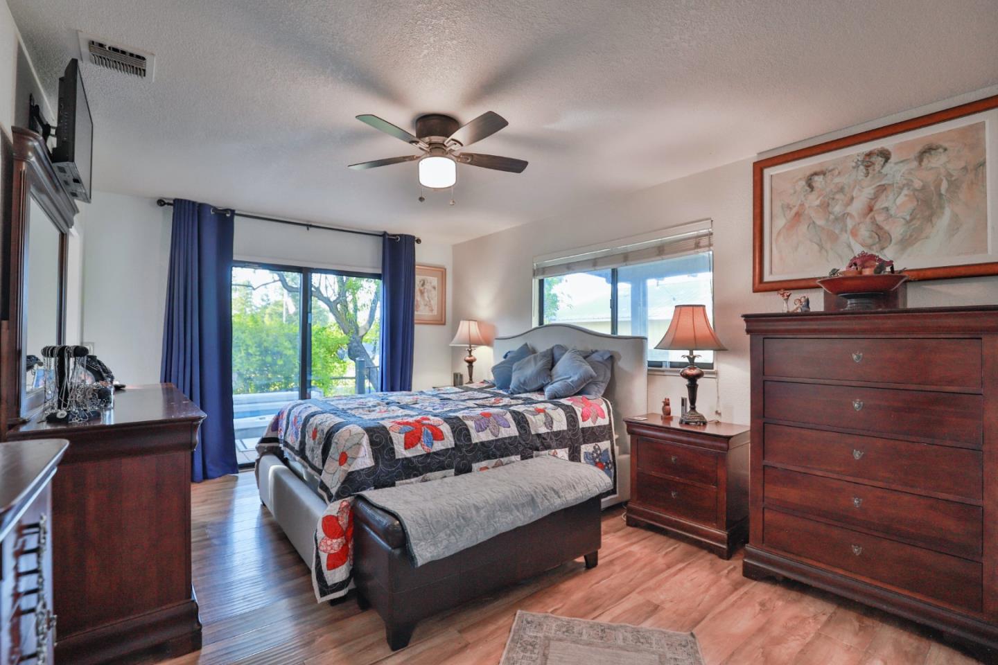 Detail Gallery Image 16 of 68 For 12481 Peach Ln, Wilton,  CA 95693 - 4 Beds | 4 Baths