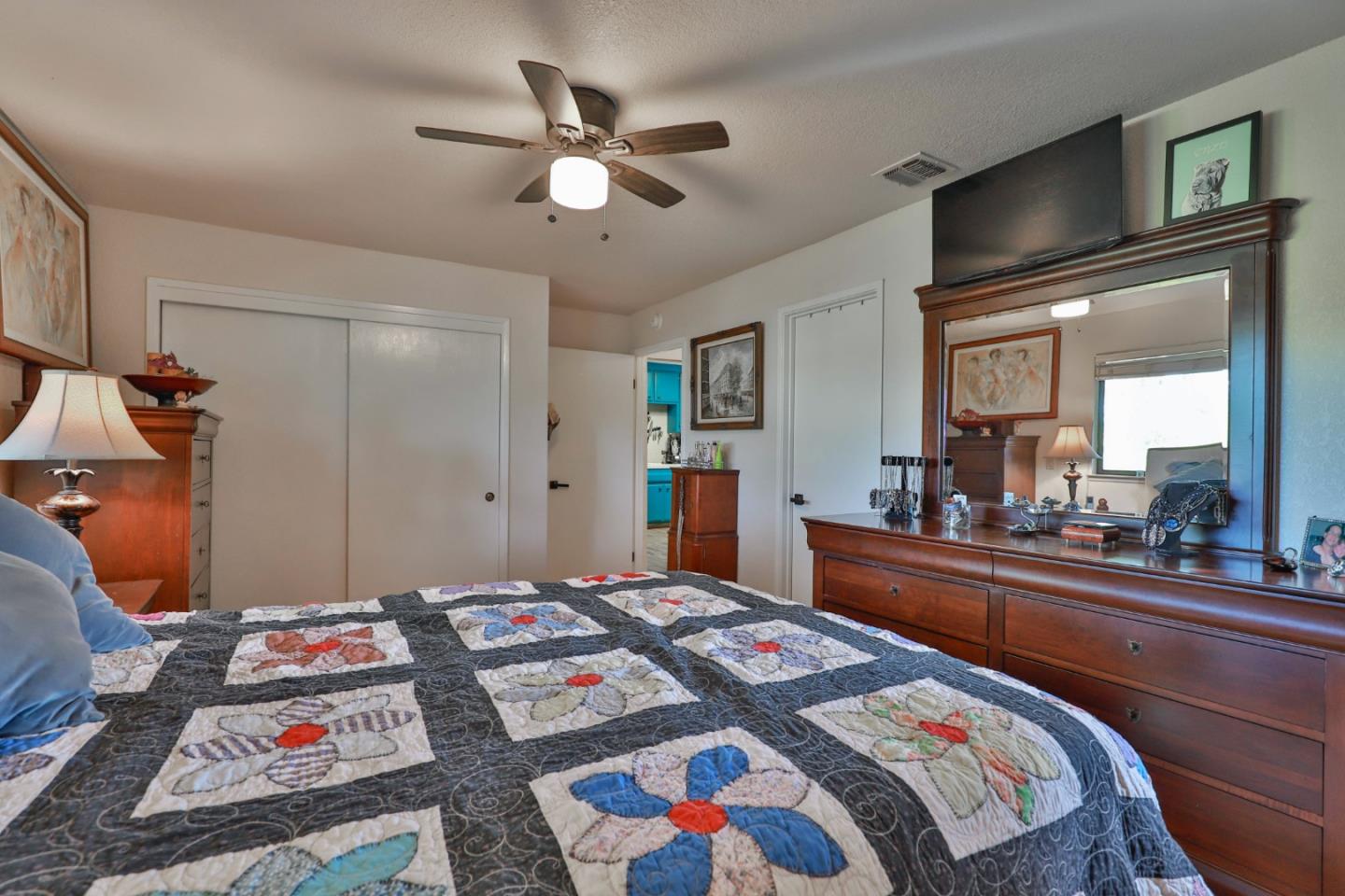 Detail Gallery Image 17 of 68 For 12481 Peach Ln, Wilton,  CA 95693 - 4 Beds | 4 Baths