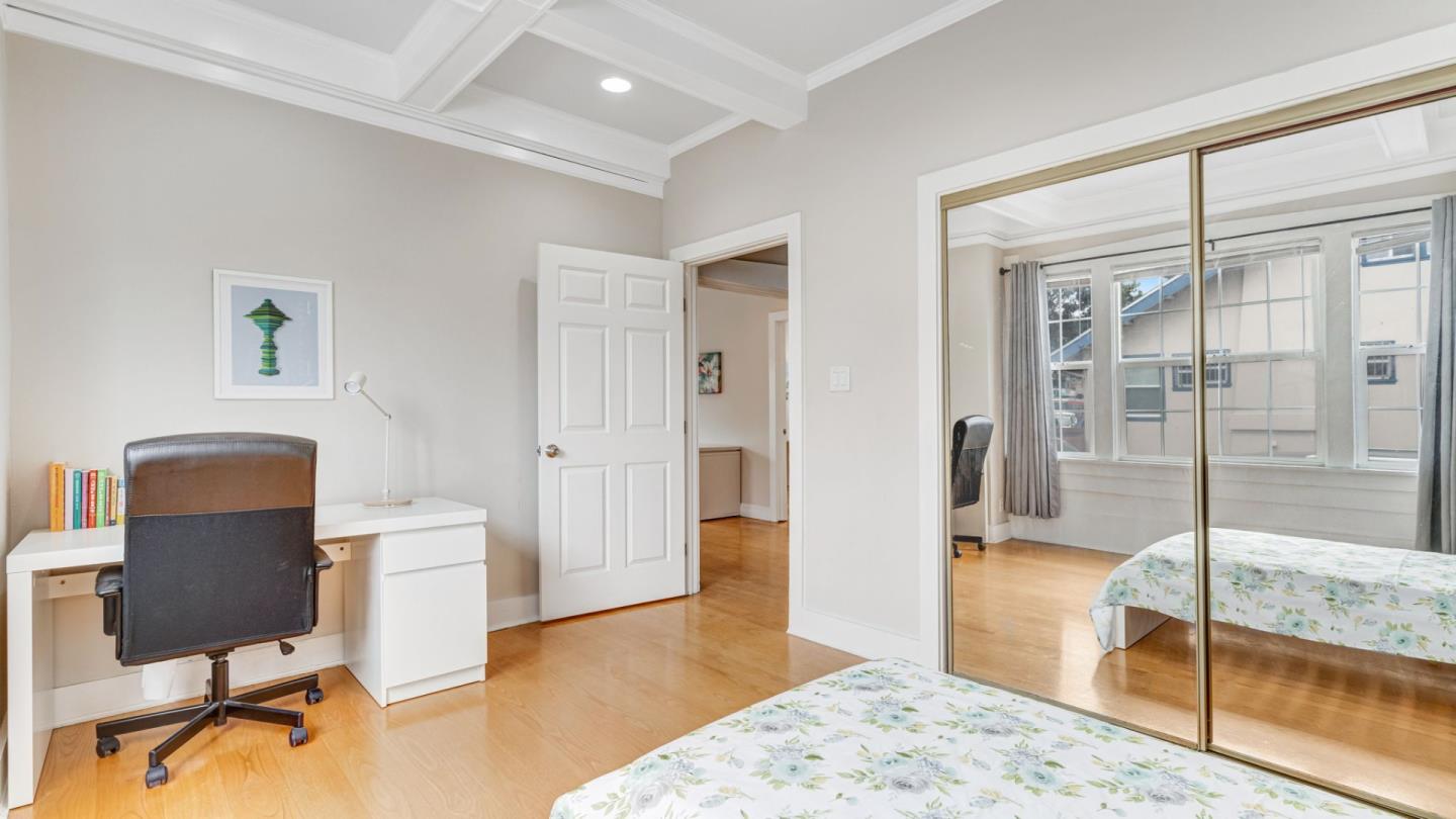 Detail Gallery Image 13 of 49 For 841 Geneva Ave, San Francisco,  CA 94112 - 5 Beds | 3 Baths