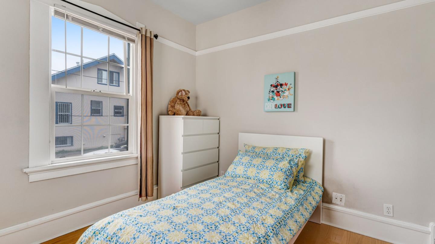 Detail Gallery Image 21 of 49 For 841 Geneva Ave, San Francisco,  CA 94112 - 5 Beds | 3 Baths