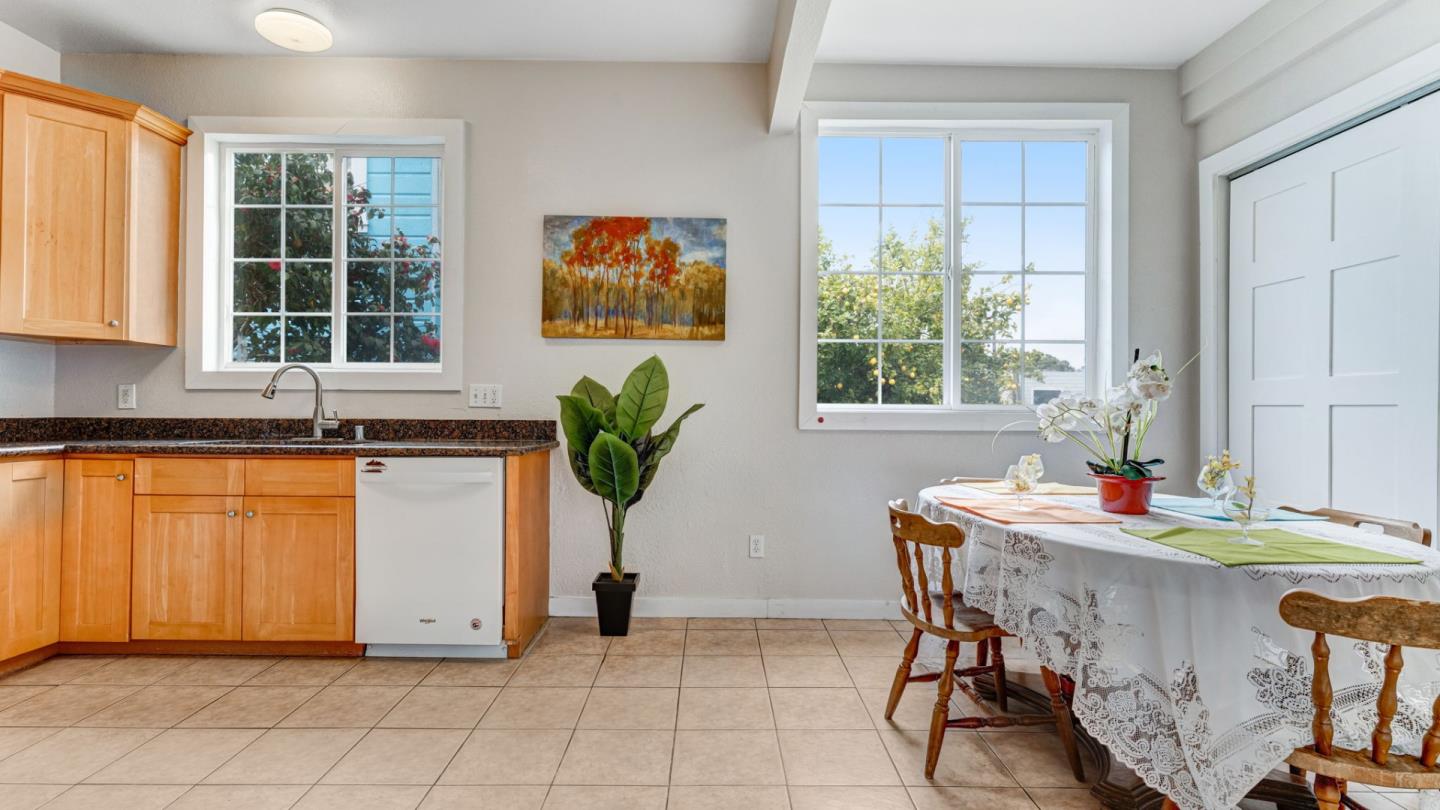Detail Gallery Image 25 of 49 For 841 Geneva Ave, San Francisco,  CA 94112 - 5 Beds | 3 Baths