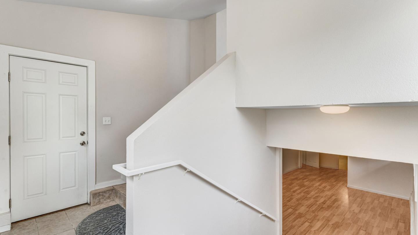 Detail Gallery Image 31 of 49 For 841 Geneva Ave, San Francisco,  CA 94112 - 5 Beds | 3 Baths