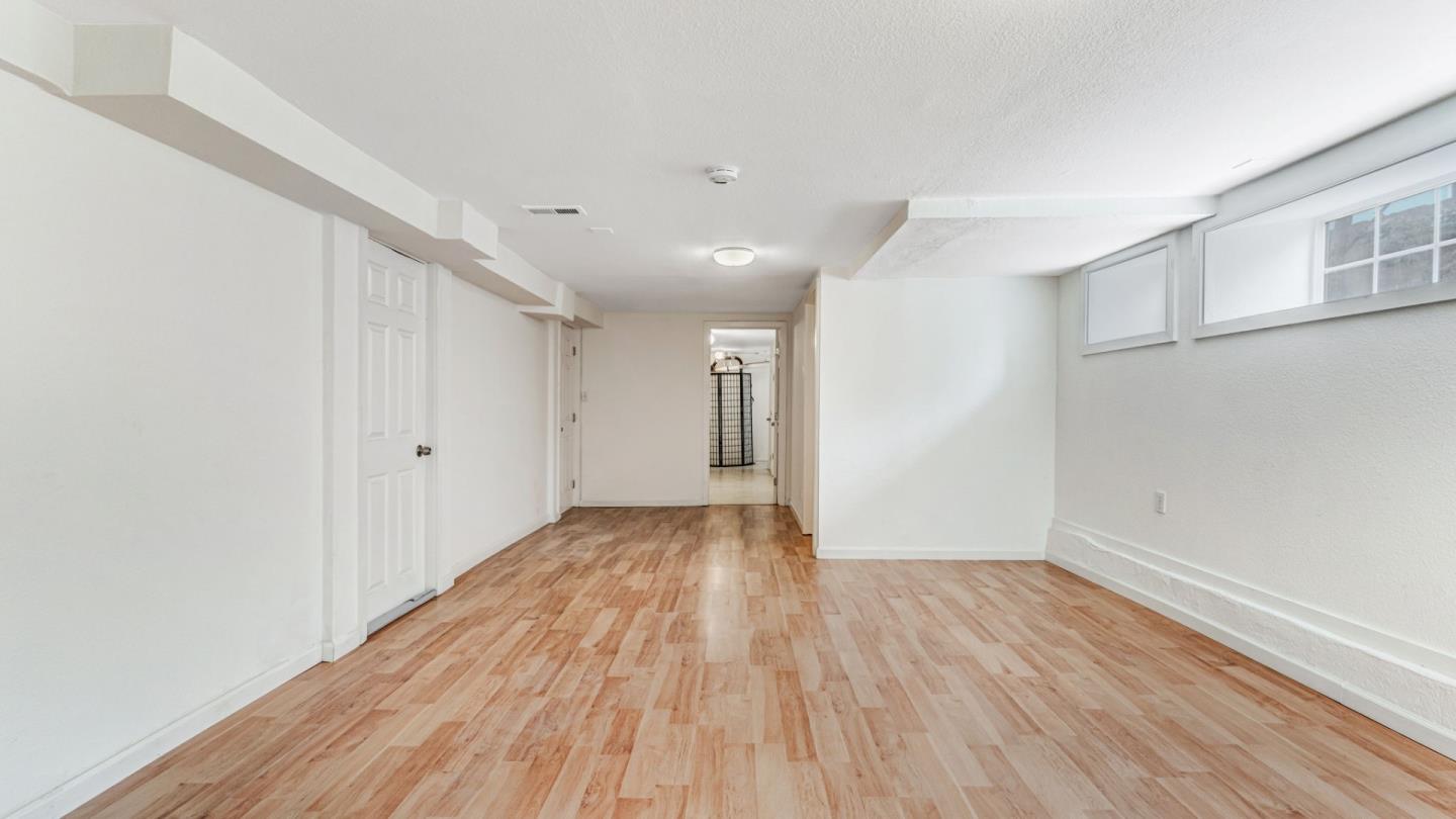 Detail Gallery Image 32 of 49 For 841 Geneva Ave, San Francisco,  CA 94112 - 5 Beds | 3 Baths