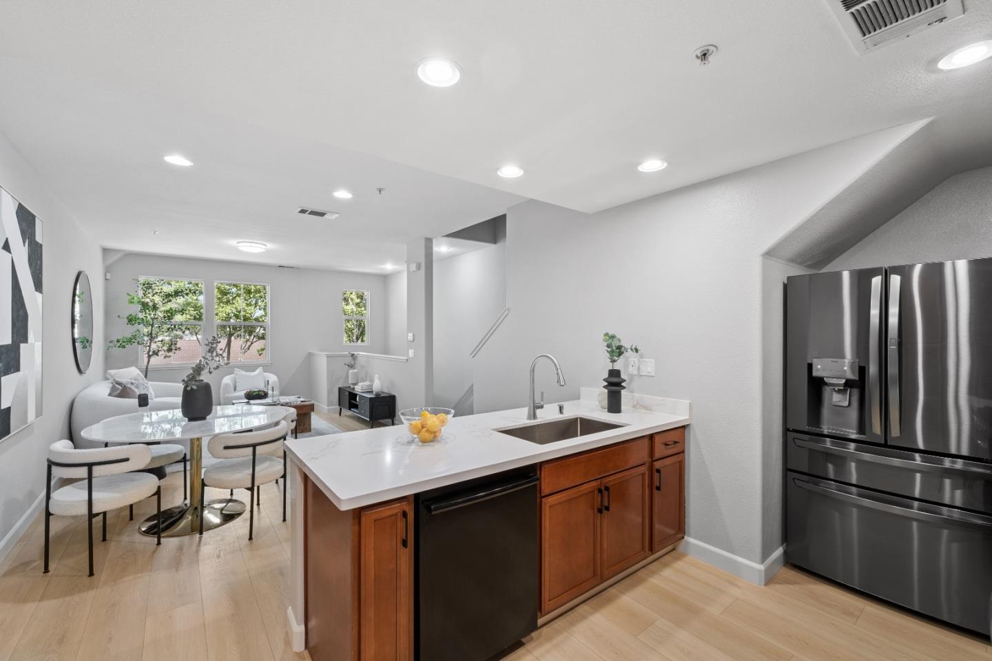 Detail Gallery Image 15 of 43 For 2472 Autumnvale Ave, San Jose,  CA 95131 - 3 Beds | 3 Baths