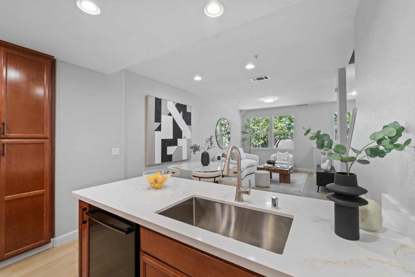 Detail Gallery Image 16 of 43 For 2472 Autumnvale Ave, San Jose,  CA 95131 - 3 Beds | 3 Baths