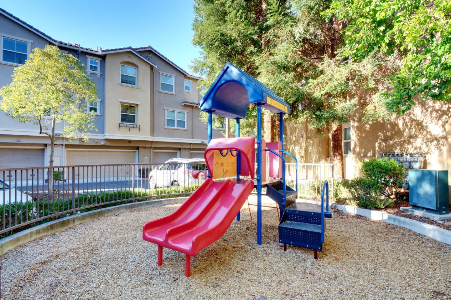 Detail Gallery Image 41 of 43 For 2472 Autumnvale Ave, San Jose,  CA 95131 - 3 Beds | 3 Baths
