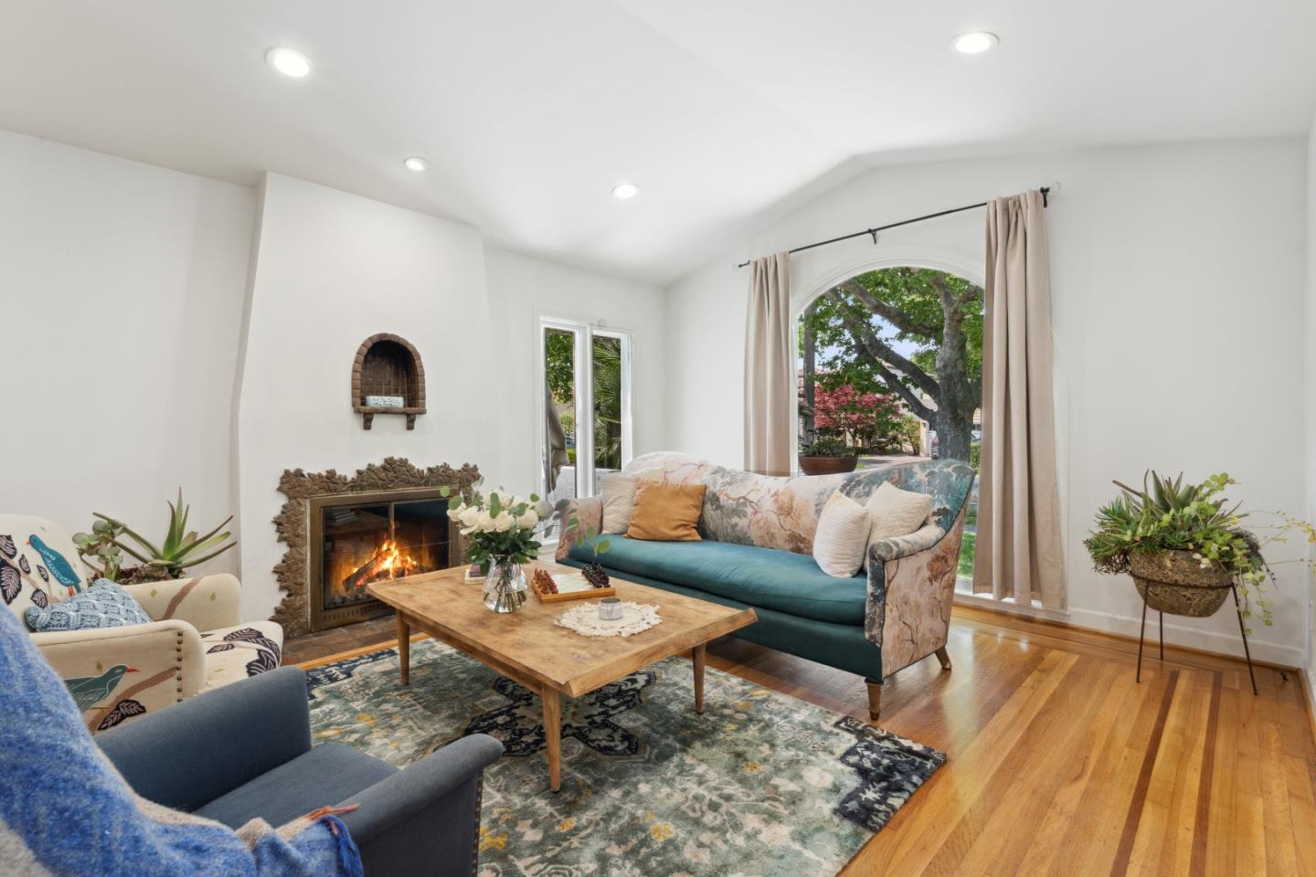 Detail Gallery Image 10 of 45 For 1350 Emory St, San Jose,  CA 95126 - 4 Beds | 2 Baths
