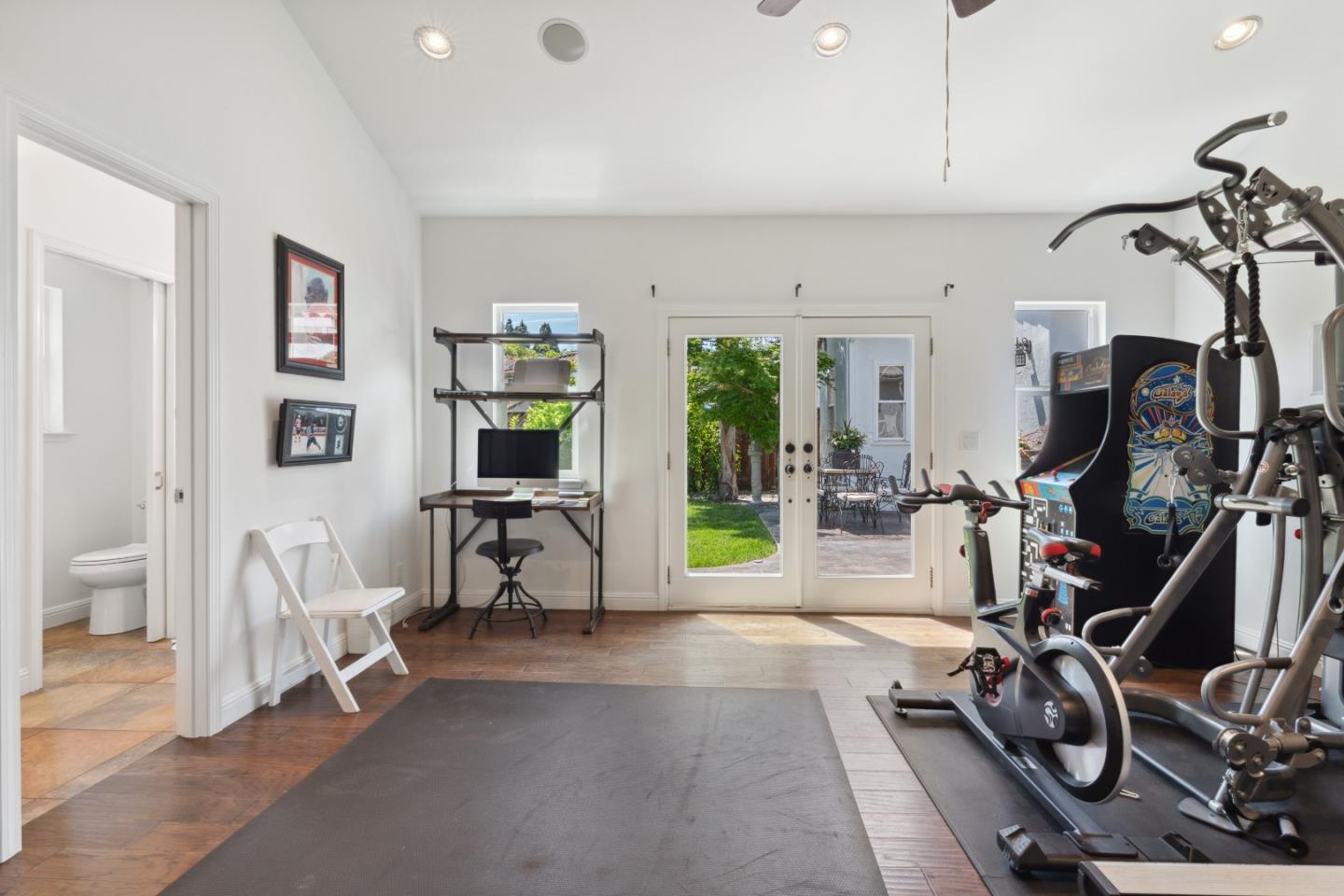 Detail Gallery Image 30 of 45 For 1350 Emory St, San Jose,  CA 95126 - 4 Beds | 2 Baths