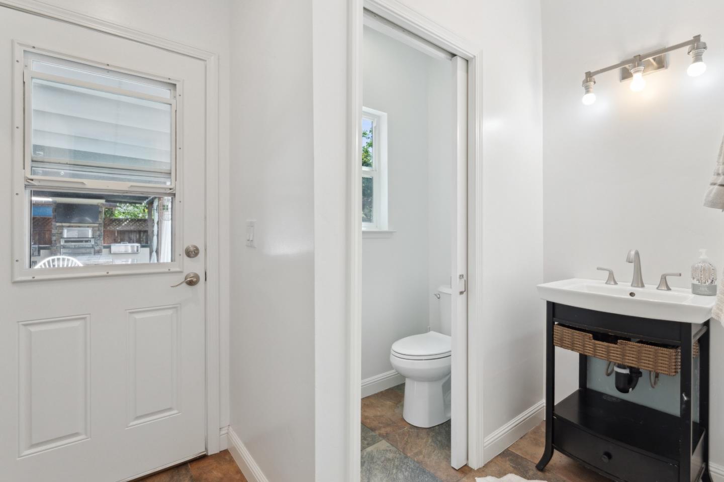 Detail Gallery Image 32 of 45 For 1350 Emory St, San Jose,  CA 95126 - 4 Beds | 2 Baths