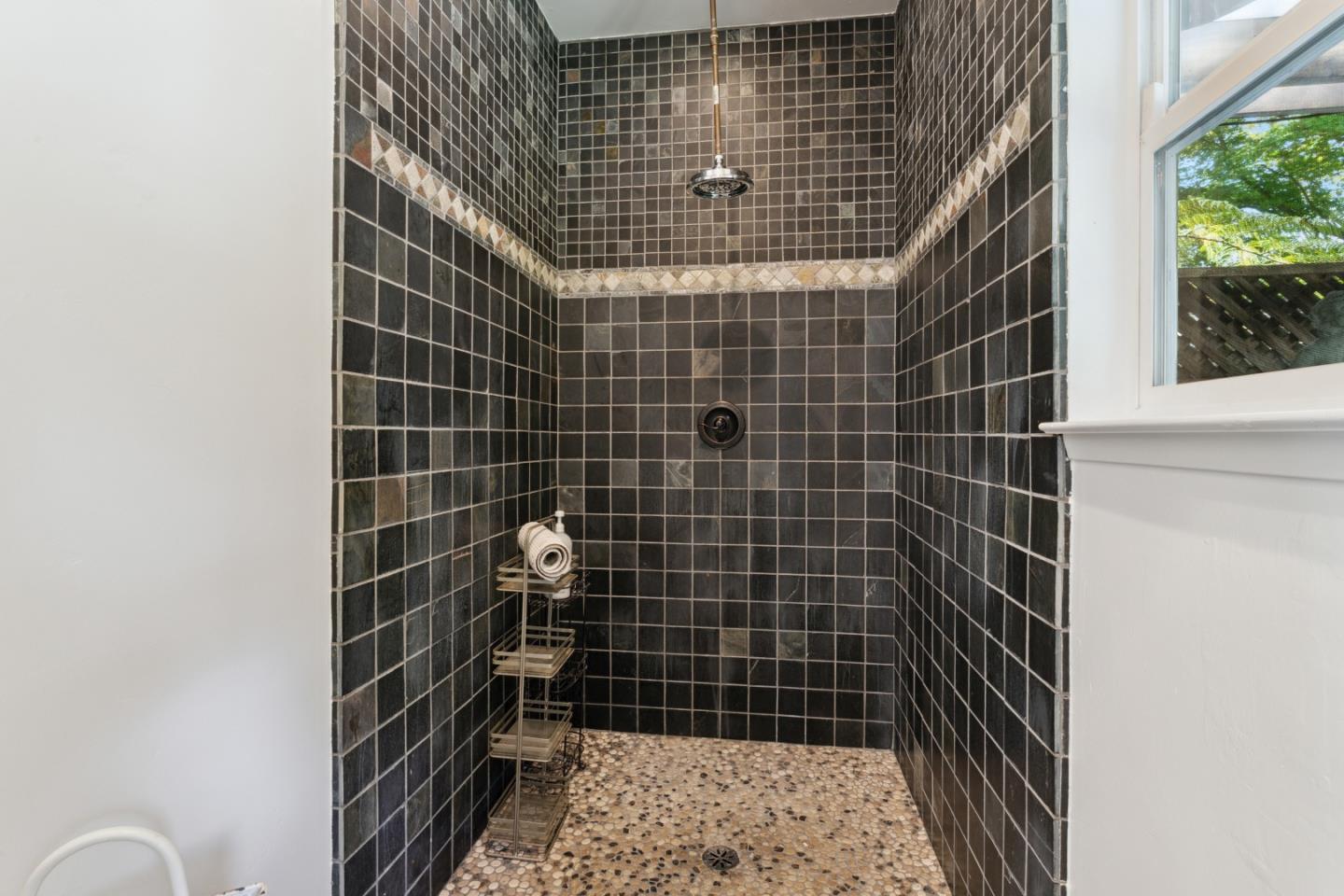 Detail Gallery Image 33 of 45 For 1350 Emory St, San Jose,  CA 95126 - 4 Beds | 2 Baths