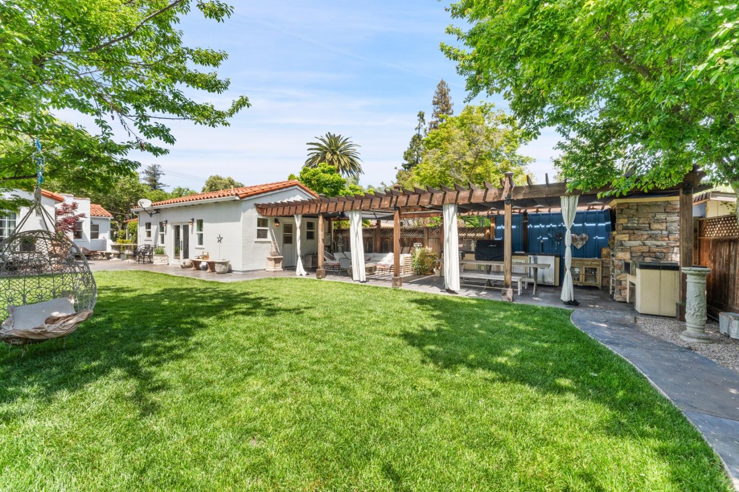 Detail Gallery Image 37 of 45 For 1350 Emory St, San Jose,  CA 95126 - 4 Beds | 2 Baths