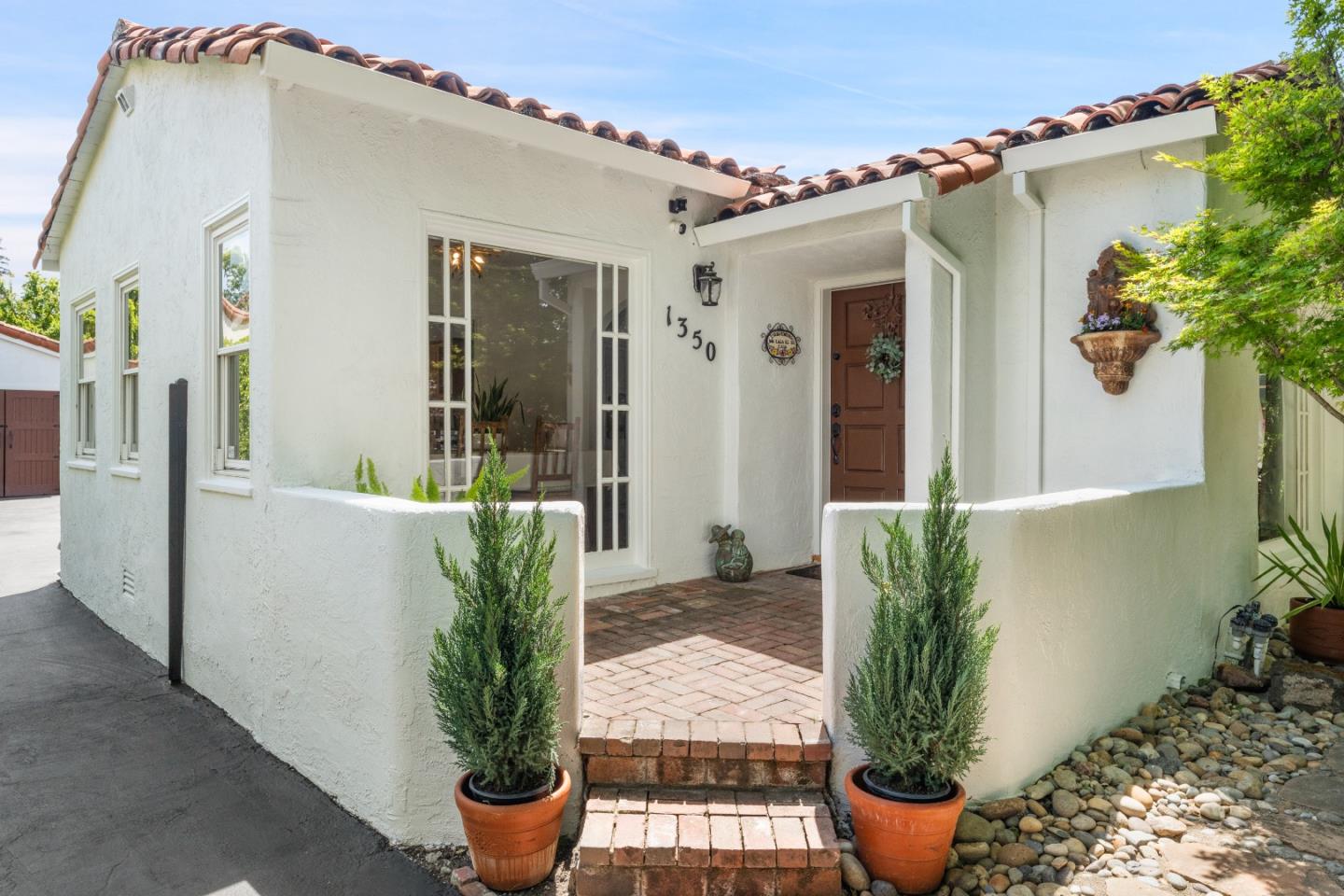 Detail Gallery Image 6 of 45 For 1350 Emory St, San Jose,  CA 95126 - 4 Beds | 2 Baths