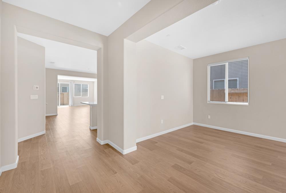 Detail Gallery Image 12 of 29 For 542 Legado Dr, Soledad,  CA 93960 - 3 Beds | 2 Baths