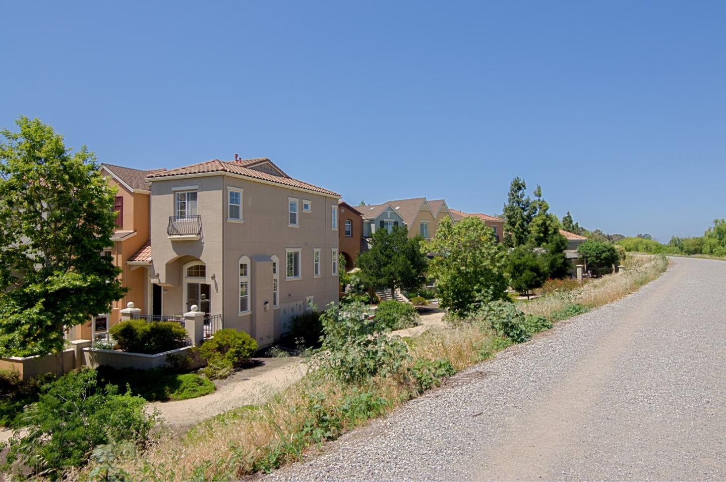Detail Gallery Image 16 of 19 For 4485 Laird Cir, Santa Clara,  CA 95054 - 3 Beds | 2/1 Baths